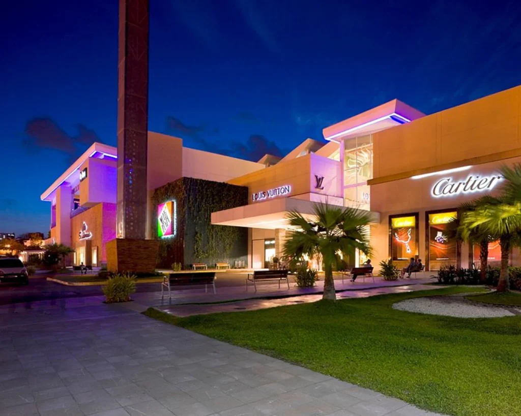 multiplaza mall panama city img 16